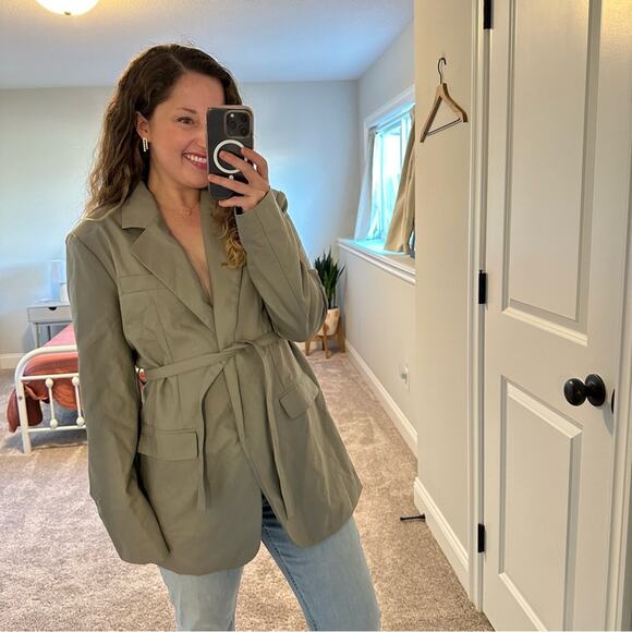 NWT LIONESS Olympia Blazer Dress in Stone Small - Picture 2 of 11